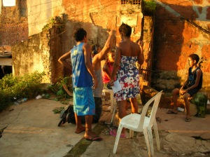 favela on set kids
